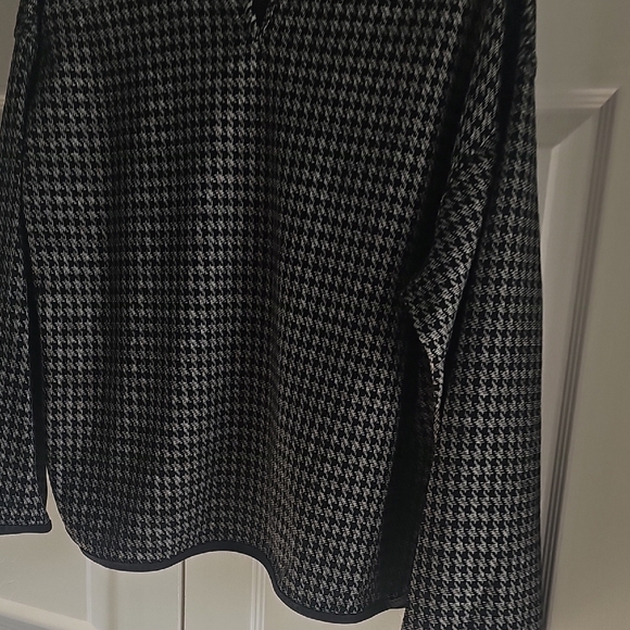 NWT MAX STUDIO Houndstooth Funnel Neck Long Sleeved Top 3 Sizes - Picture 7 of 16